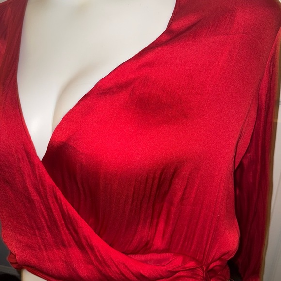 Banana Republic Red Silk Blouse Size M - Picture 3 of 6